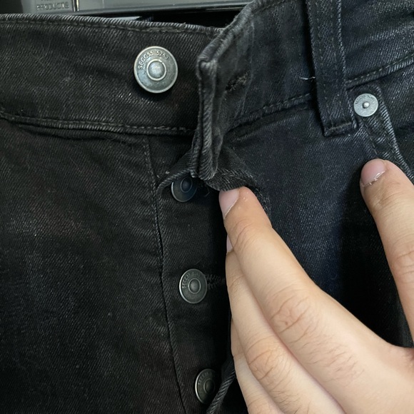 MENS H&M DISTRESSED CUT OUT DENIM JEANS - Picture 3 of 5